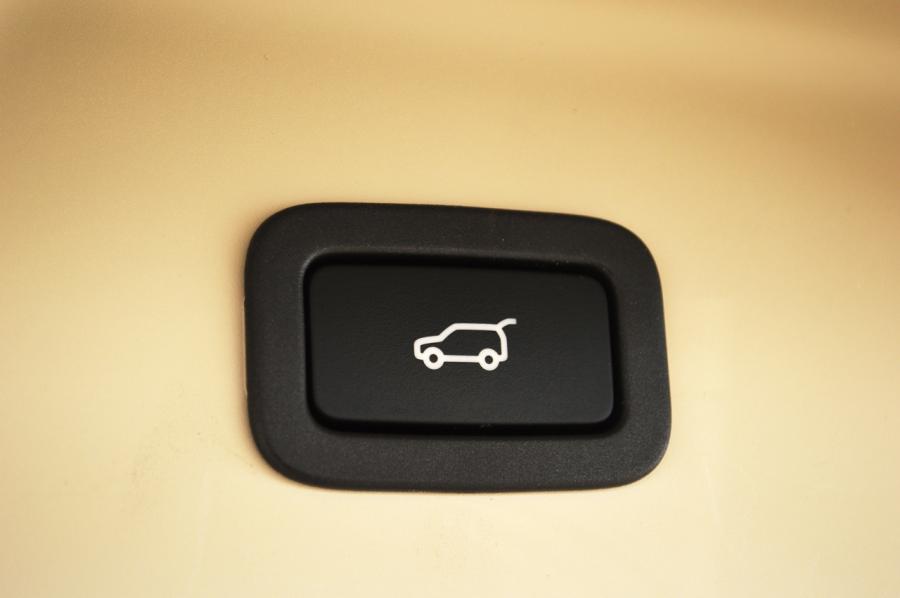  Land Rover Range Rover HSE 2014 года  (фото 32 из 32)